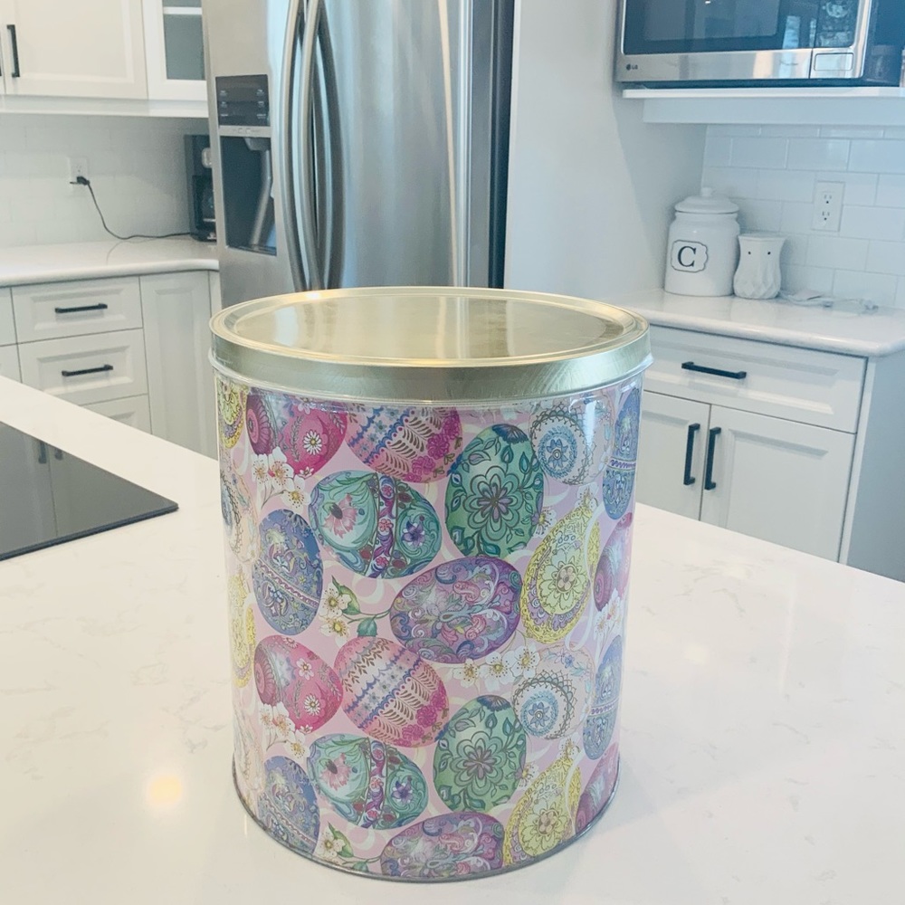 Vintage Easter Tin